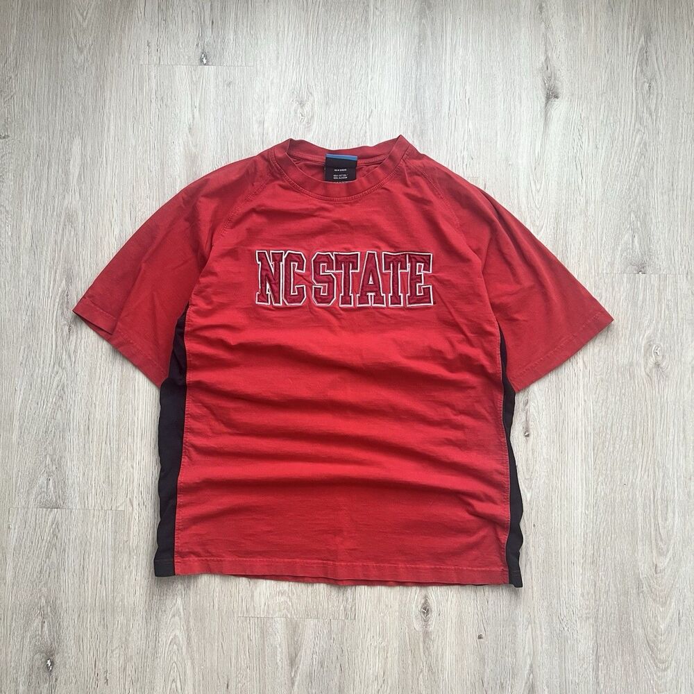 NC State Wolfpack T-Shirt Mens XL Red Heavyweight Spell Out NCAA Short Sleeve
